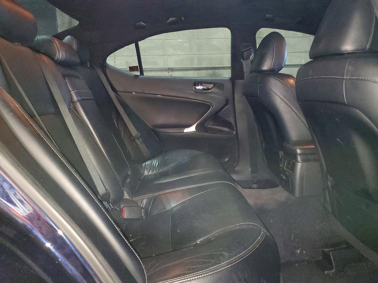 2010 LEXUS IS
