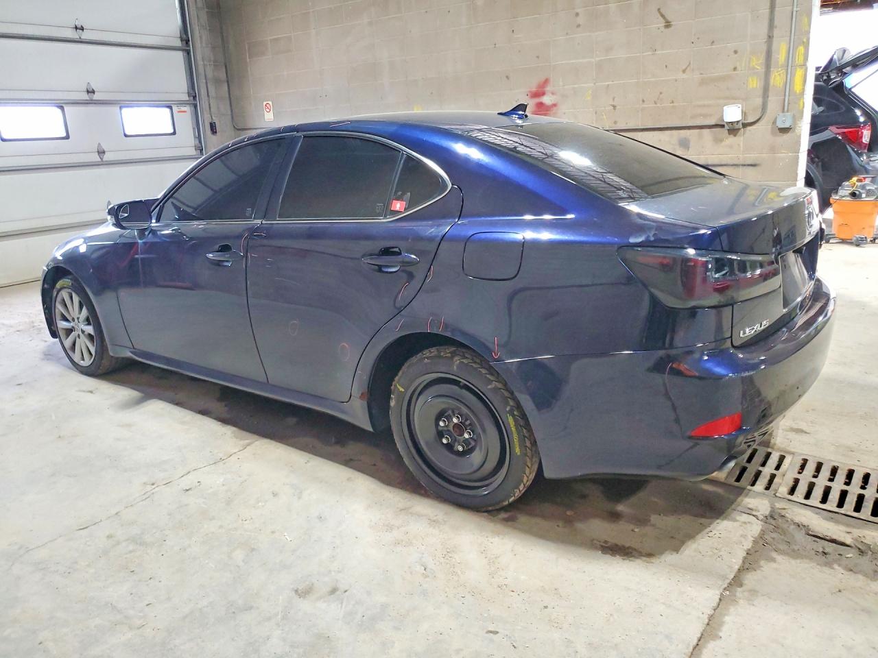2010 LEXUS IS