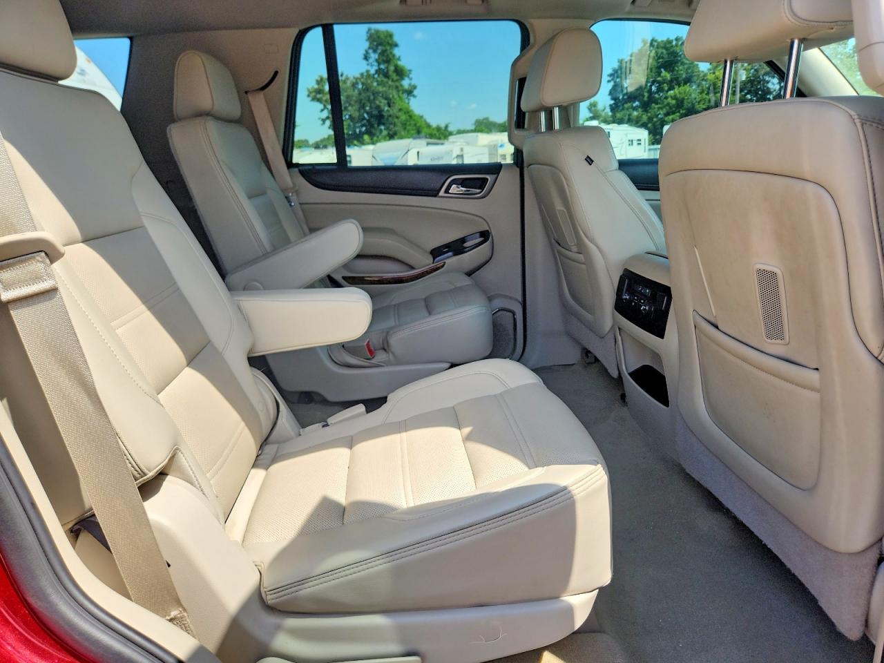 2016 GMC YUKON