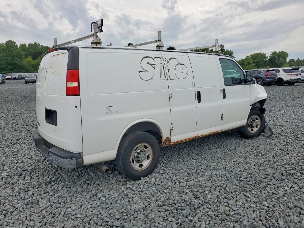 2013 CHEVROLET EXPRESS