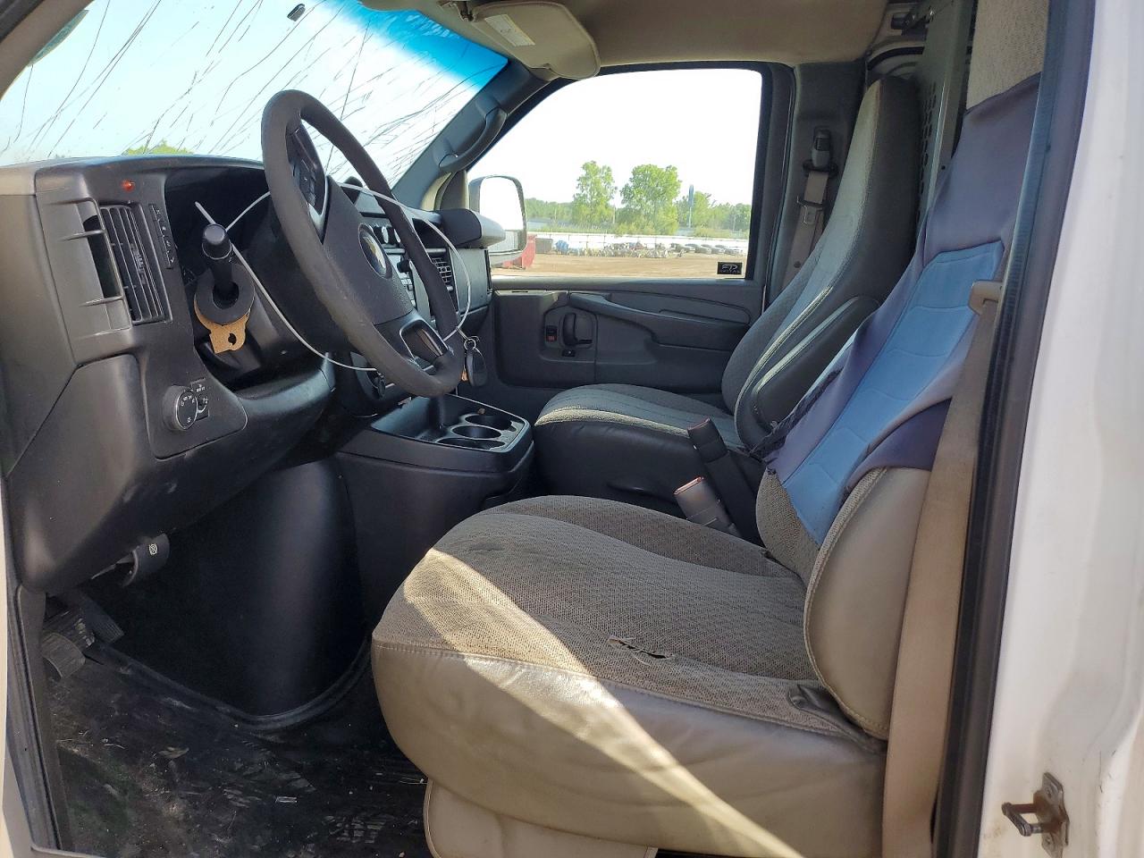 2013 CHEVROLET EXPRESS