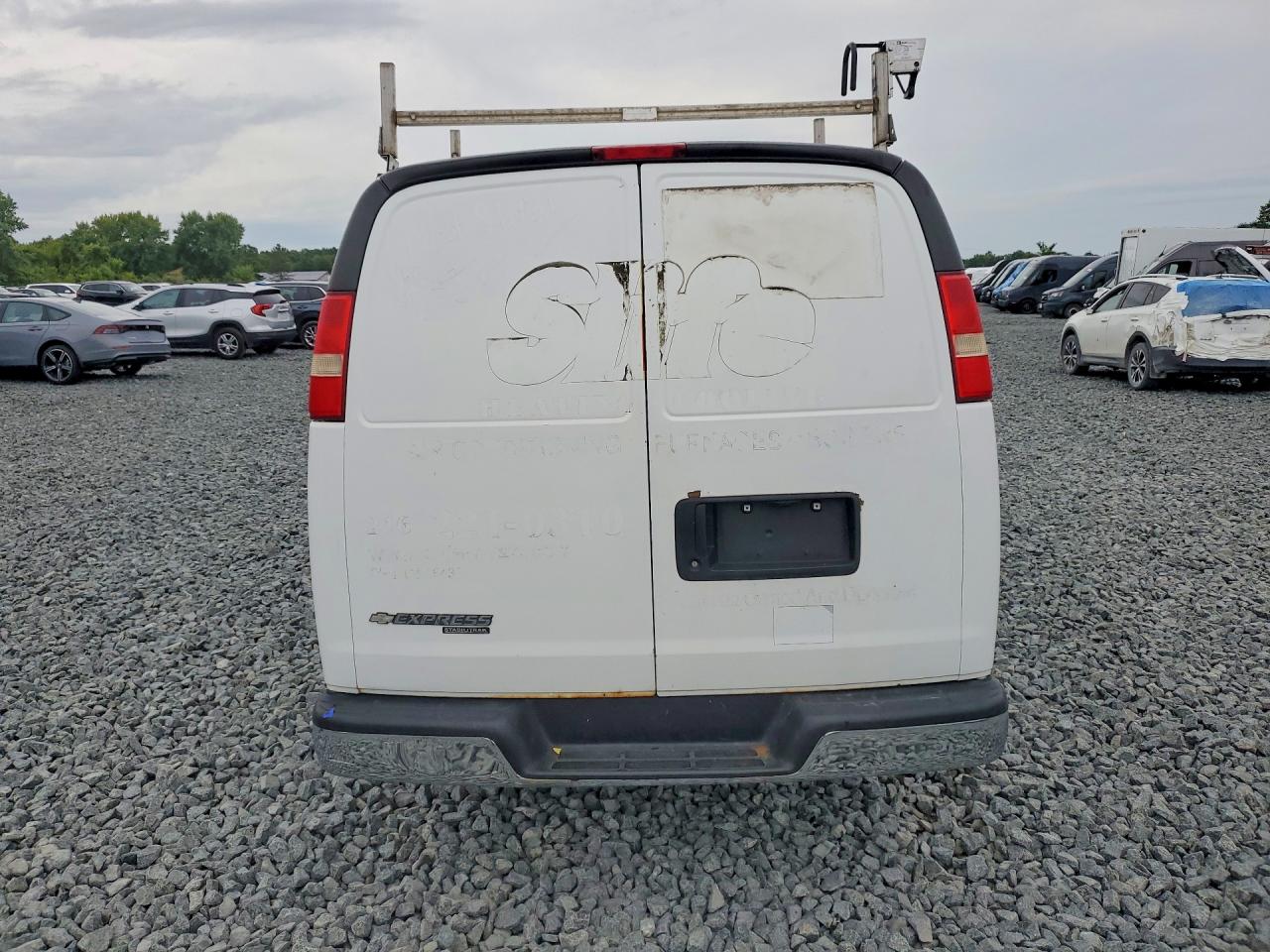2013 CHEVROLET EXPRESS