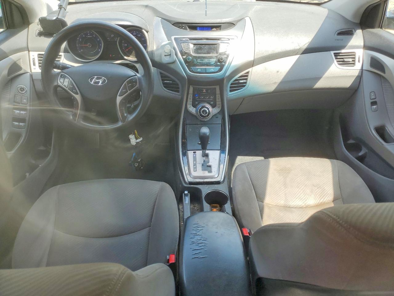 2013 HYUNDAI ELANTRA