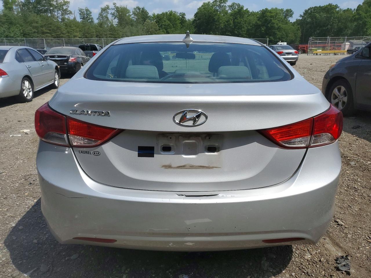 2013 HYUNDAI ELANTRA
