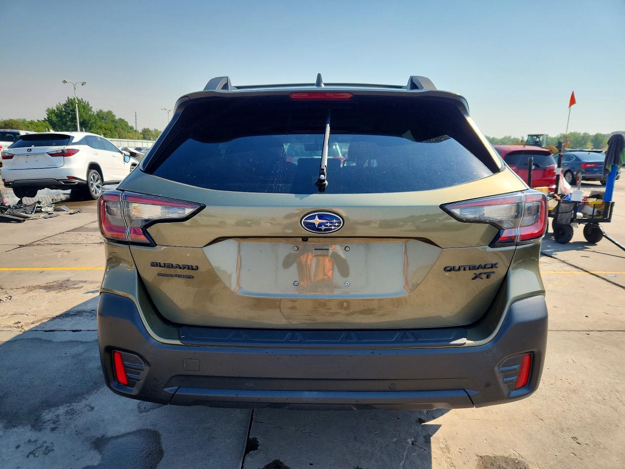 2021 SUBARU OUTBACK
