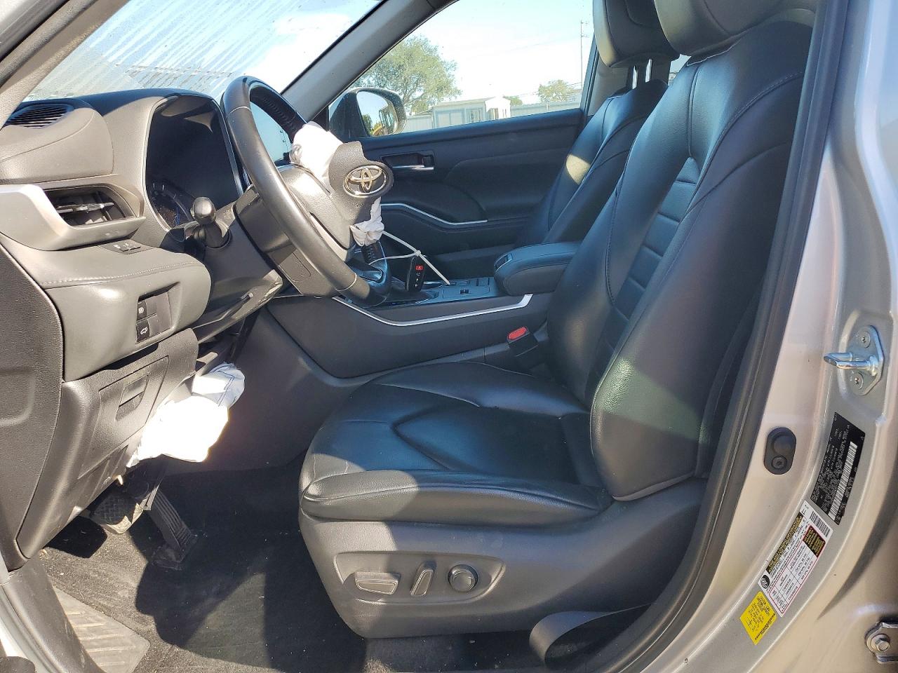 2022 TOYOTA HIGHLANDER