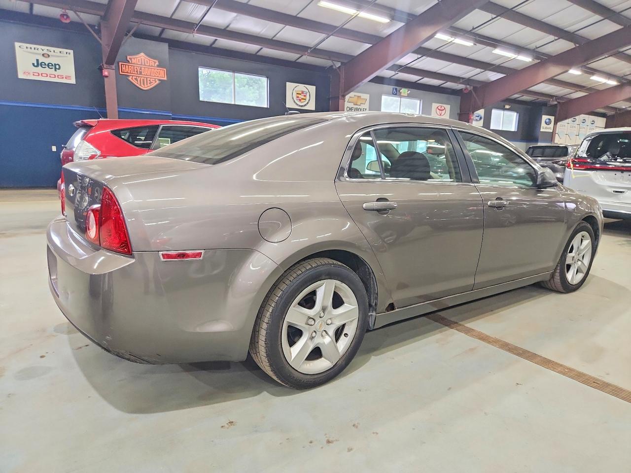 2011 CHEVROLET MALIBU