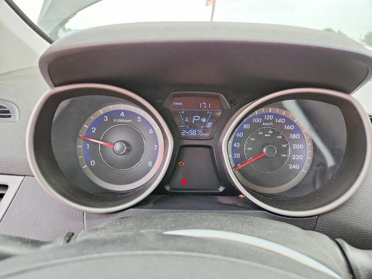 2014 HYUNDAI ELANTRA