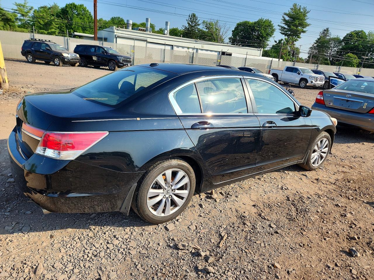 2011 HONDA ACCORD
