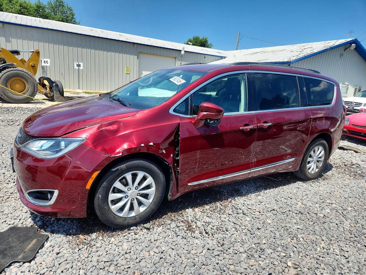 2017 CHRYSLER PACIFICA
