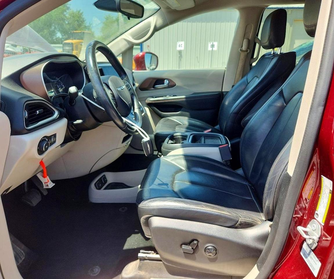 2017 CHRYSLER PACIFICA