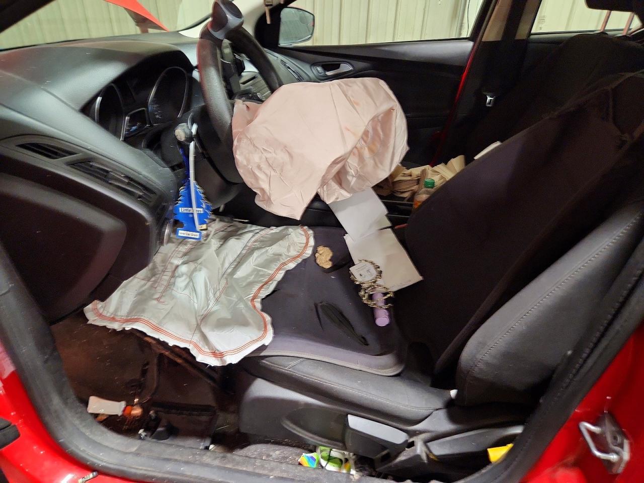 2016 FORD FOCUS