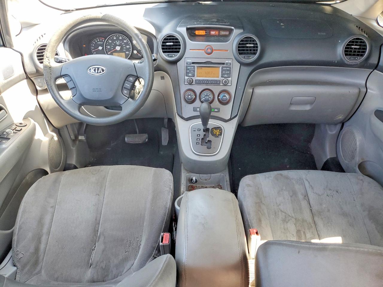 2009 KIA RONDO