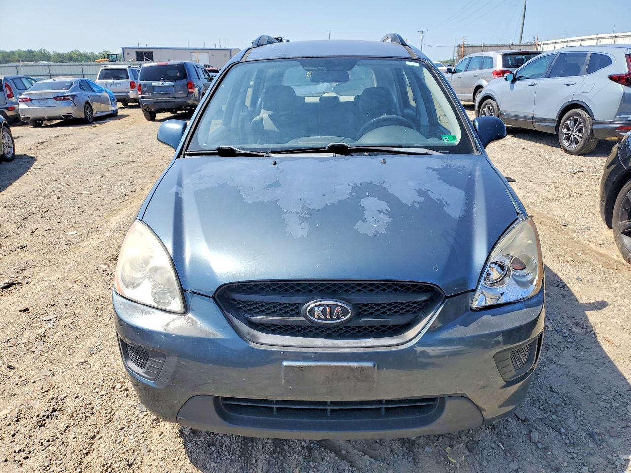 2009 KIA RONDO