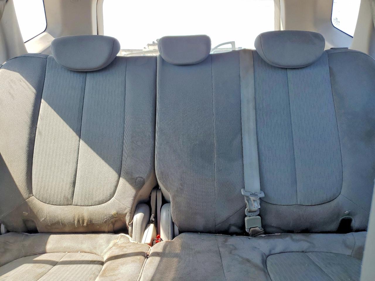 2009 KIA RONDO