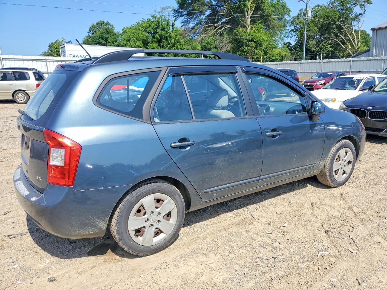 2009 KIA RONDO