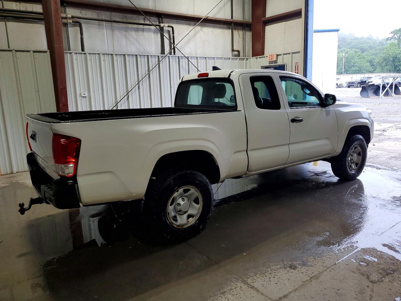 2016 TOYOTA TACOMA