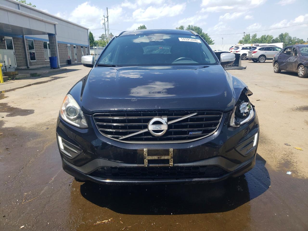 2015 VOLVO XC60