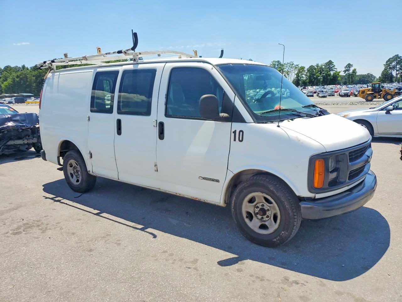 2001 CHEVROLET EXPRESS