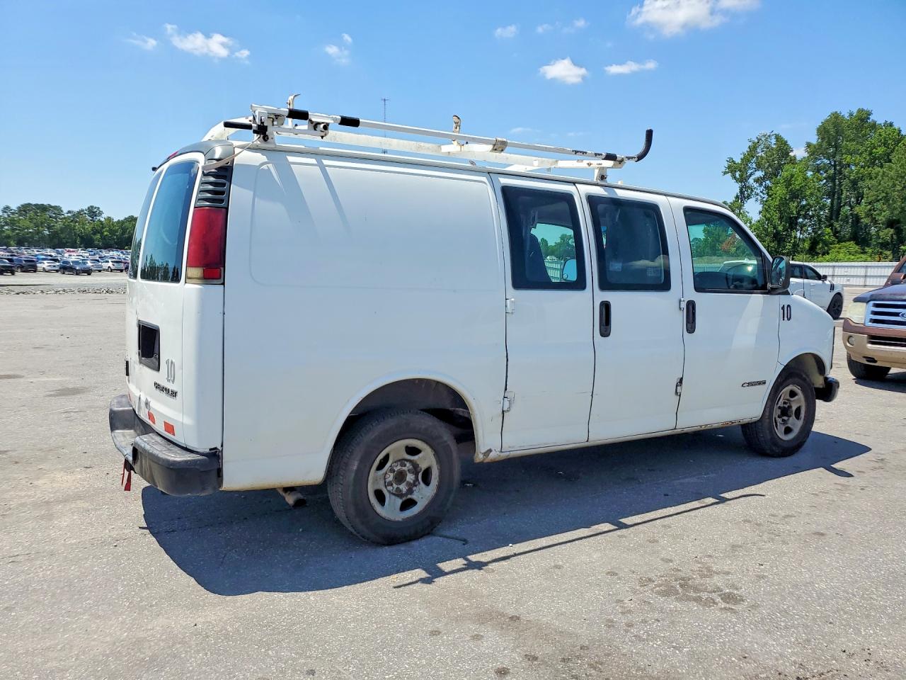 2001 CHEVROLET EXPRESS