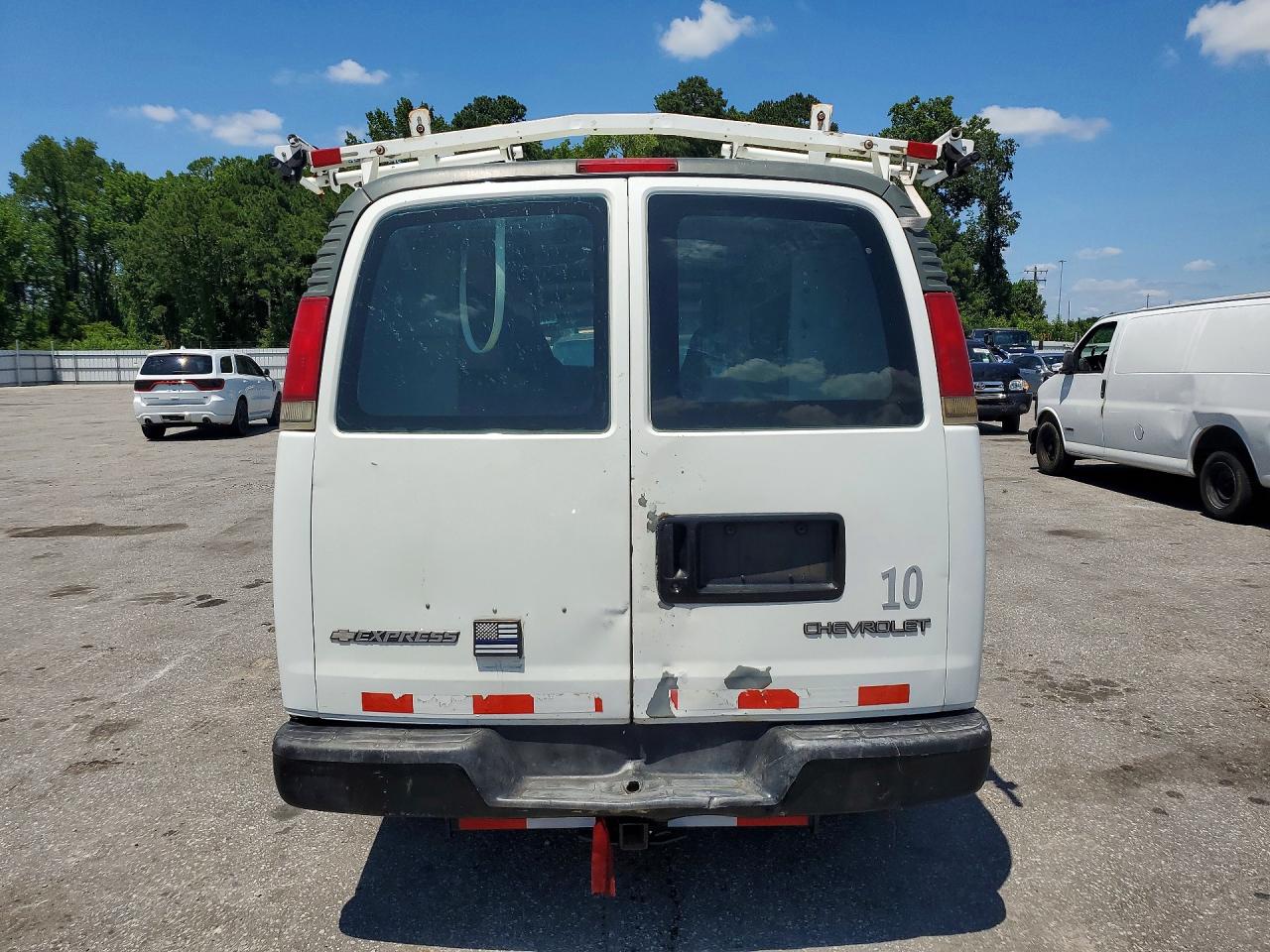 2001 CHEVROLET EXPRESS