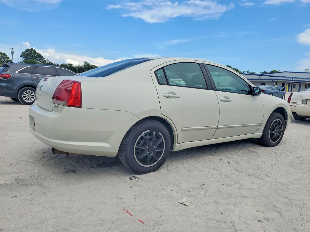 2005 MITSUBISHI GALANT