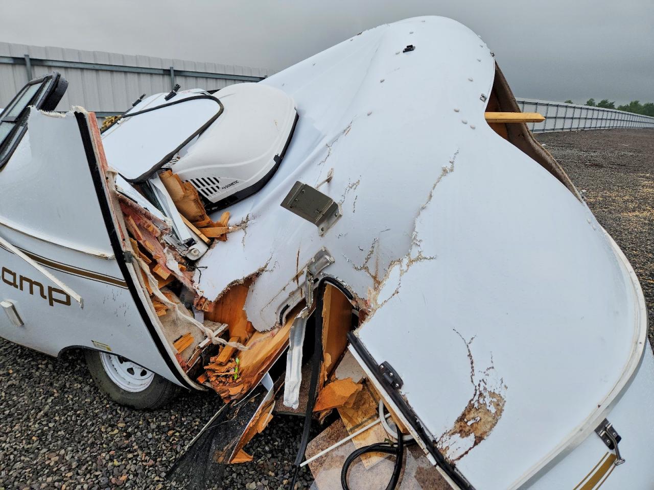 2018 SCAM CAMPER
