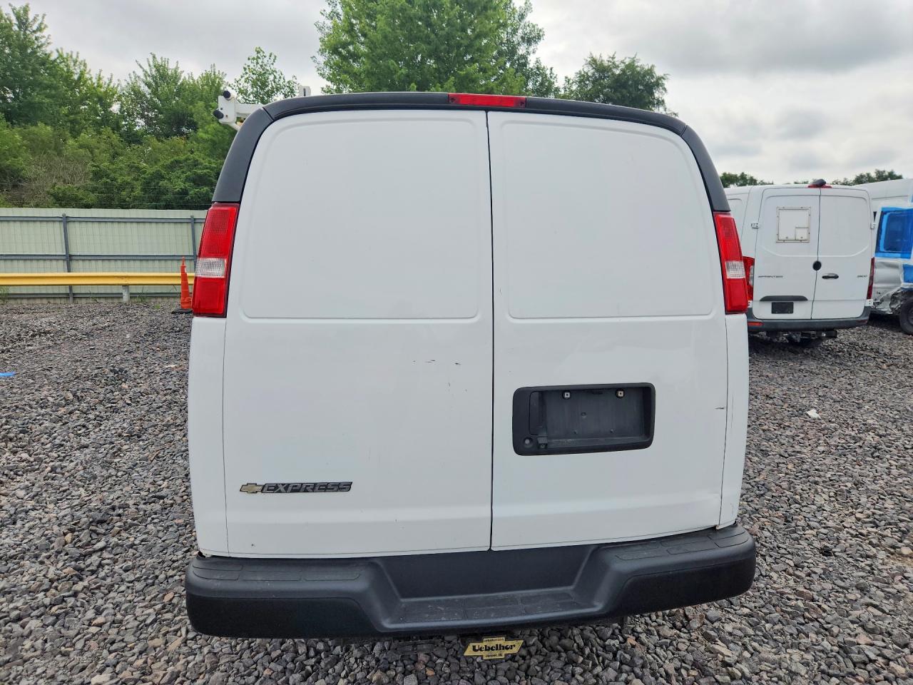 2020 CHEVROLET EXPRESS