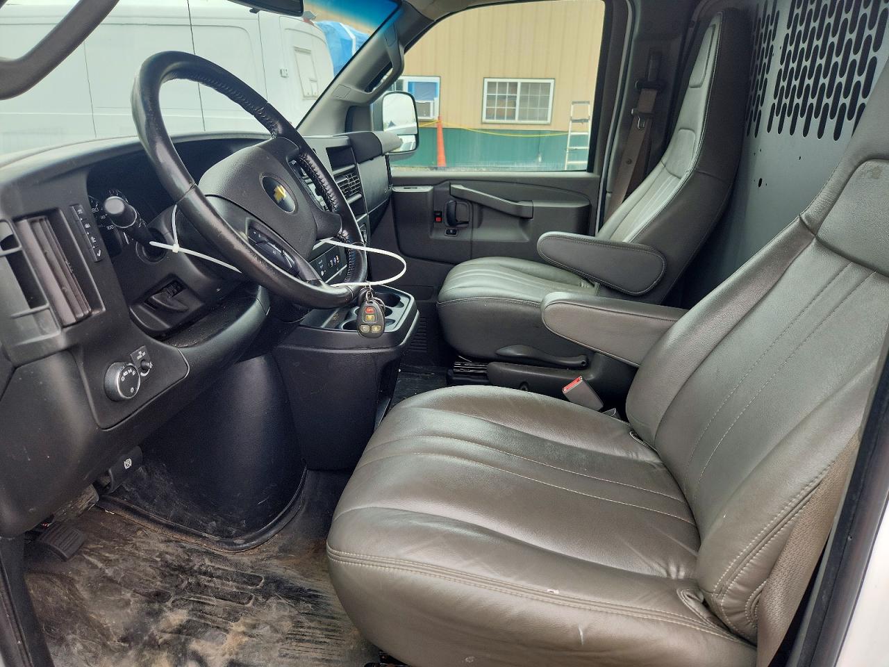 2020 CHEVROLET EXPRESS