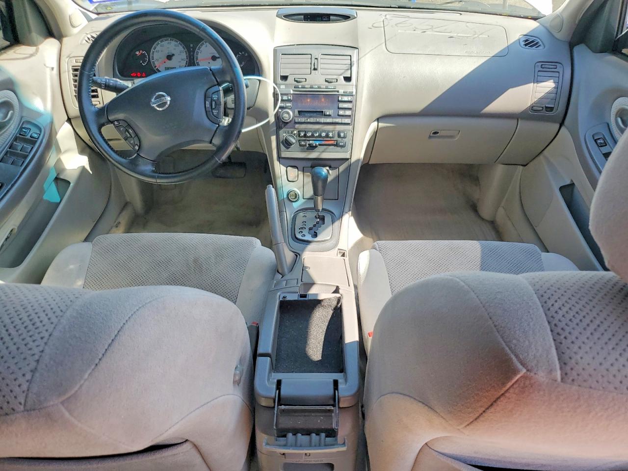 2002 NISSAN MAXIMA