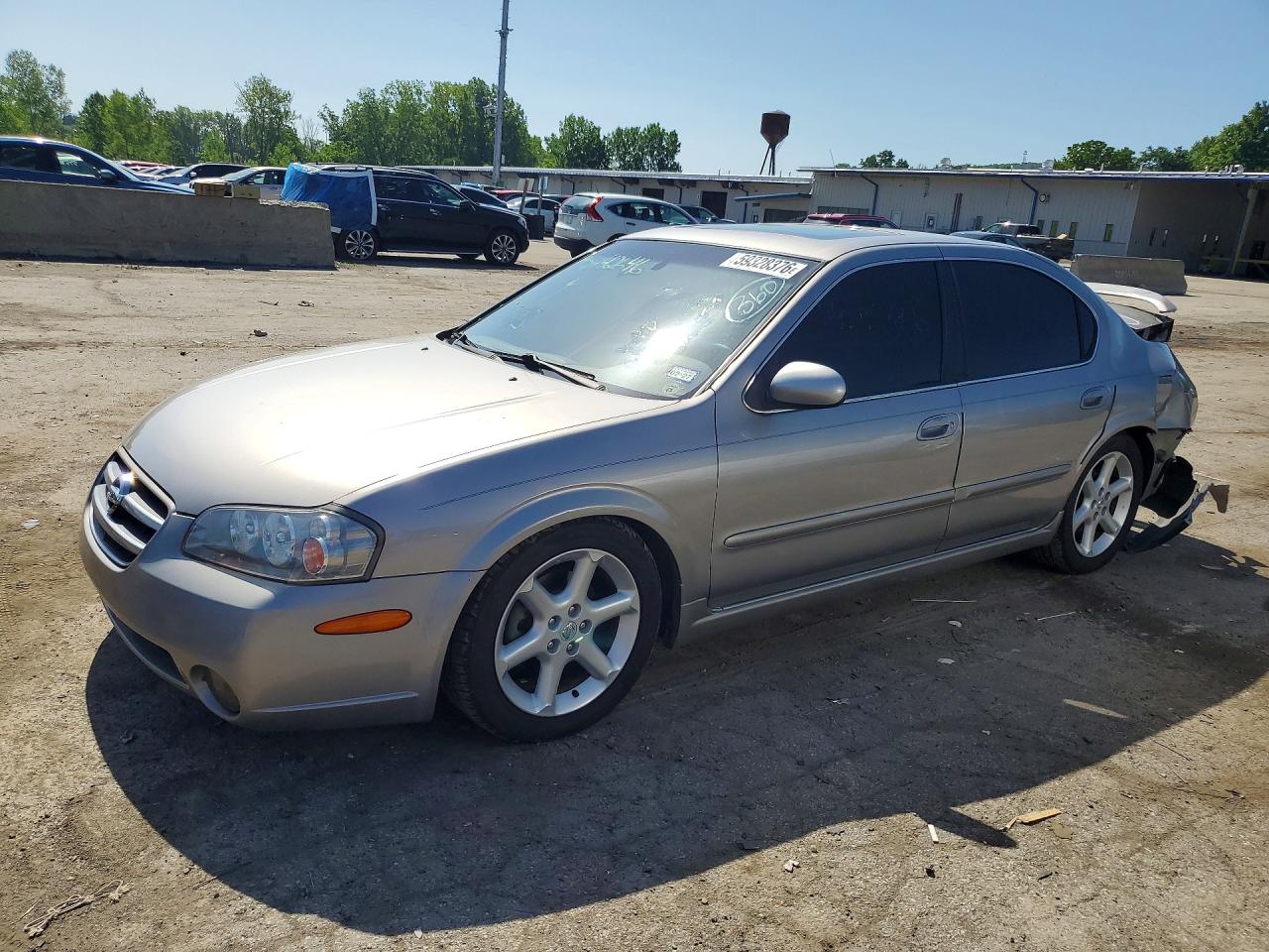 2002 NISSAN MAXIMA