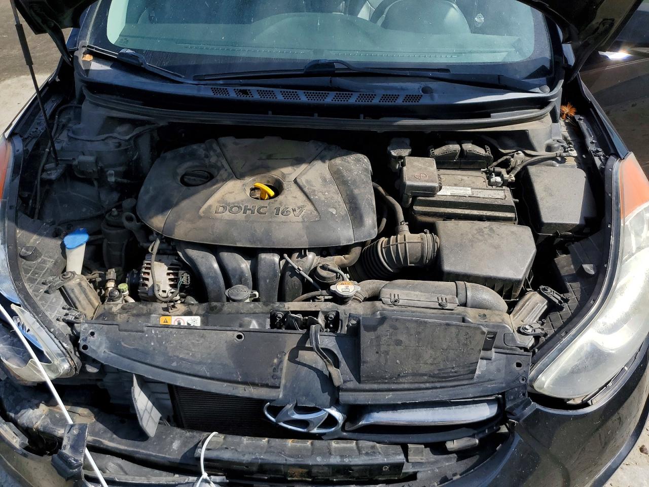 2013 HYUNDAI ELANTRA