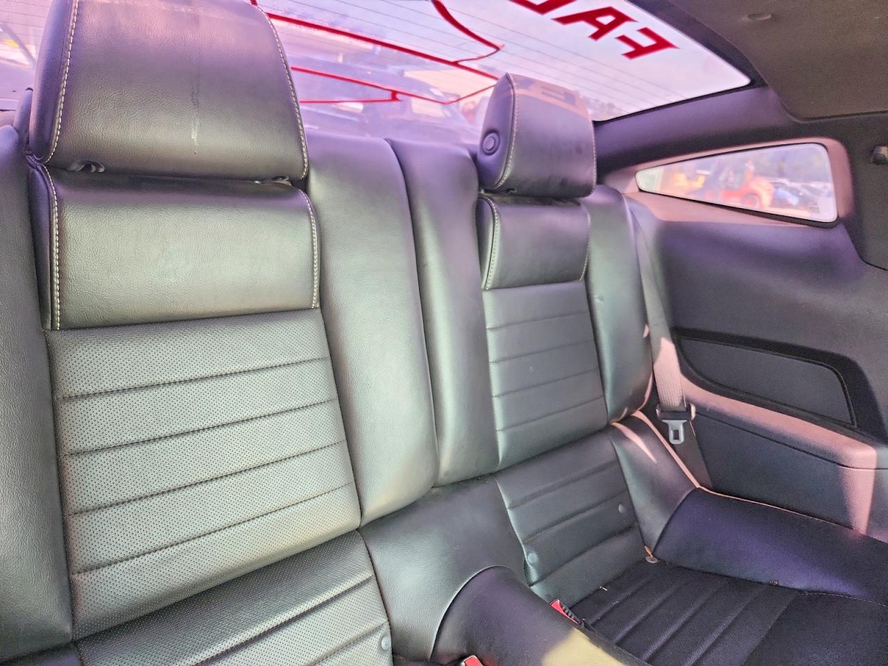 2012 FORD MUSTANG