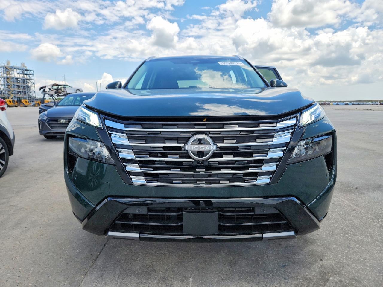 2026 NISSAN ROGUE