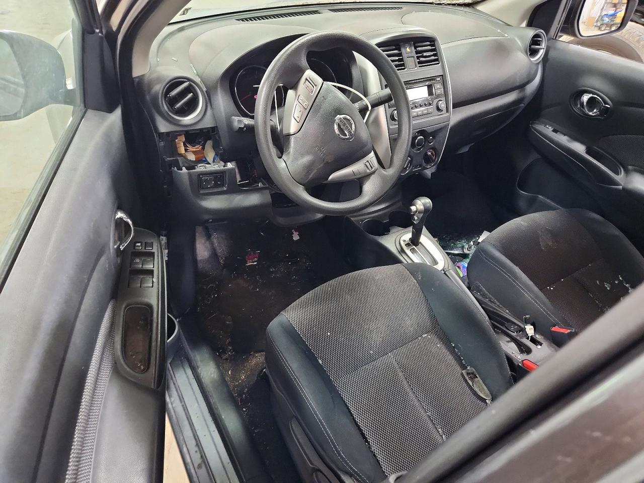 2016 NISSAN VERSA