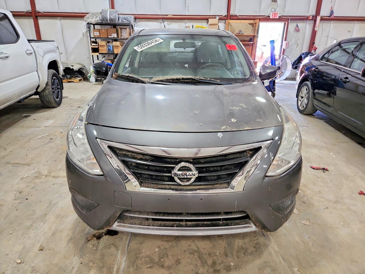 2016 NISSAN VERSA