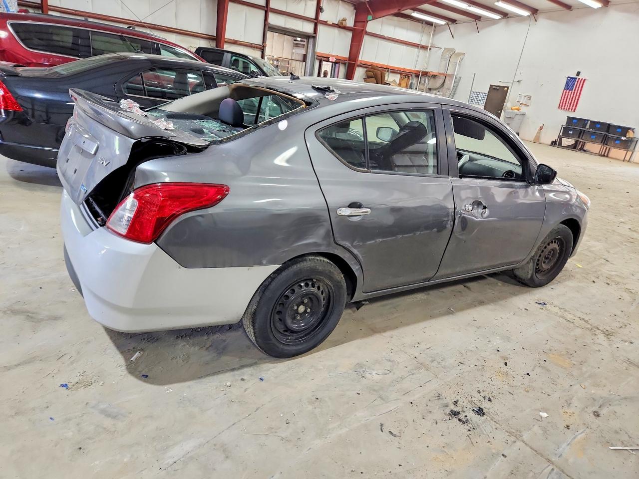 2016 NISSAN VERSA