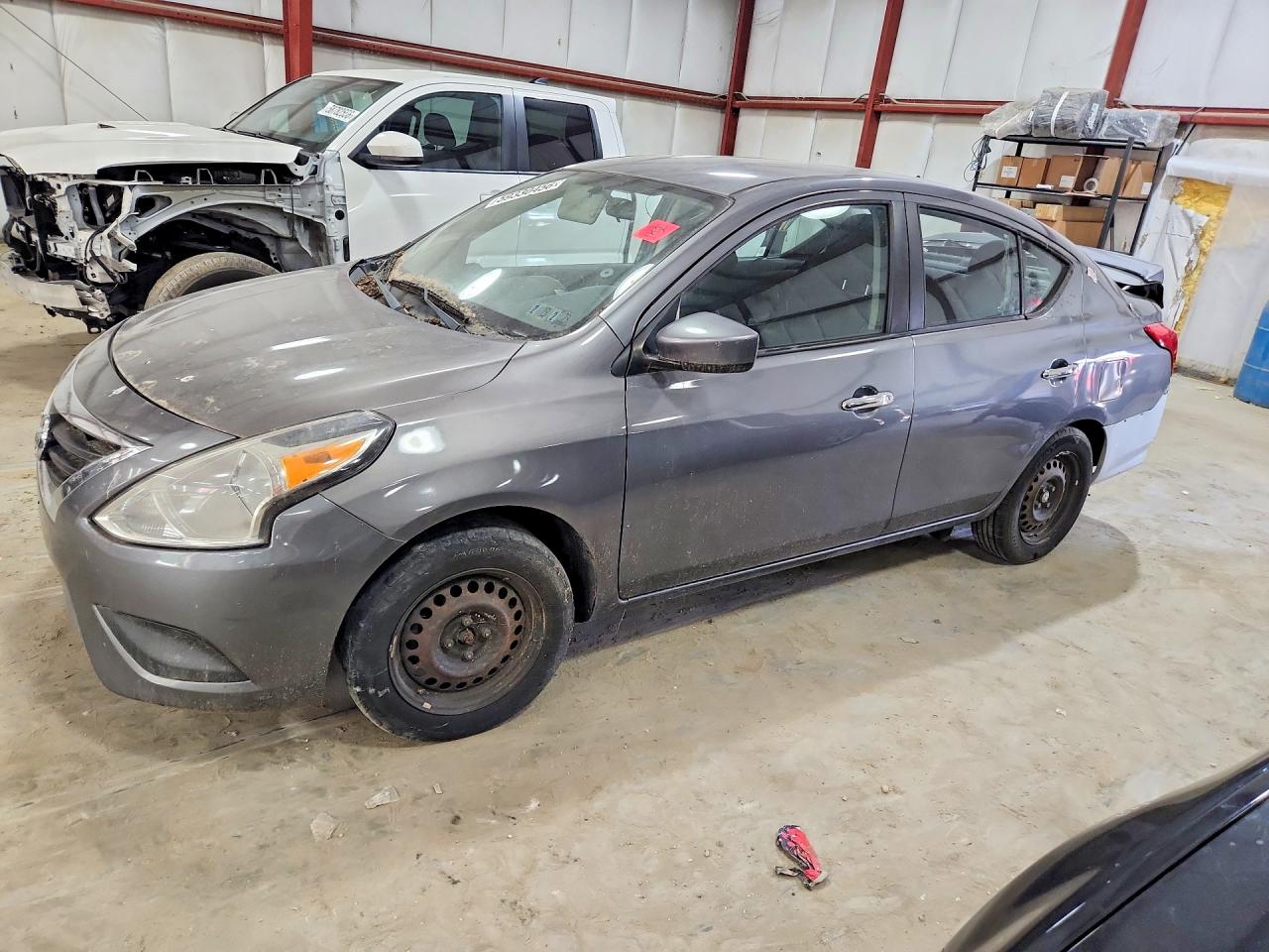 2016 NISSAN VERSA