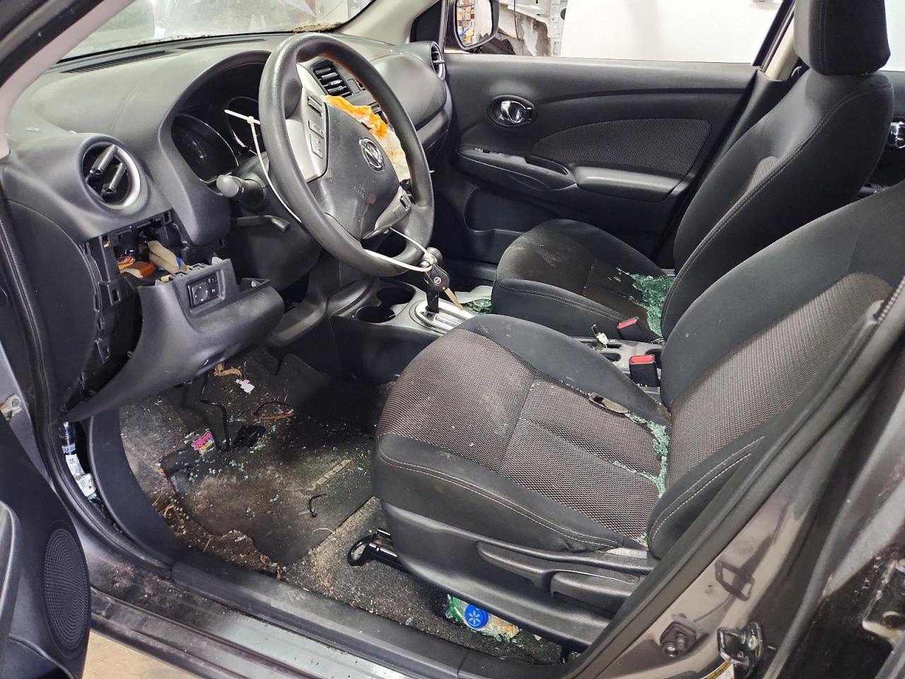 2016 NISSAN VERSA