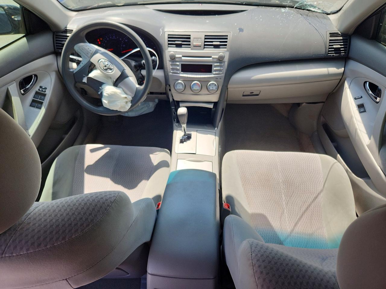 2011 TOYOTA CAMRY