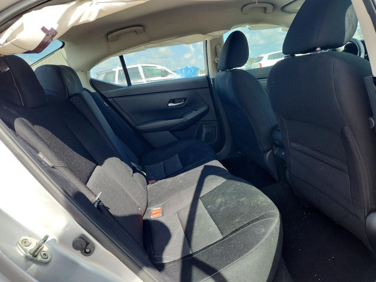 2022 NISSAN SENTRA