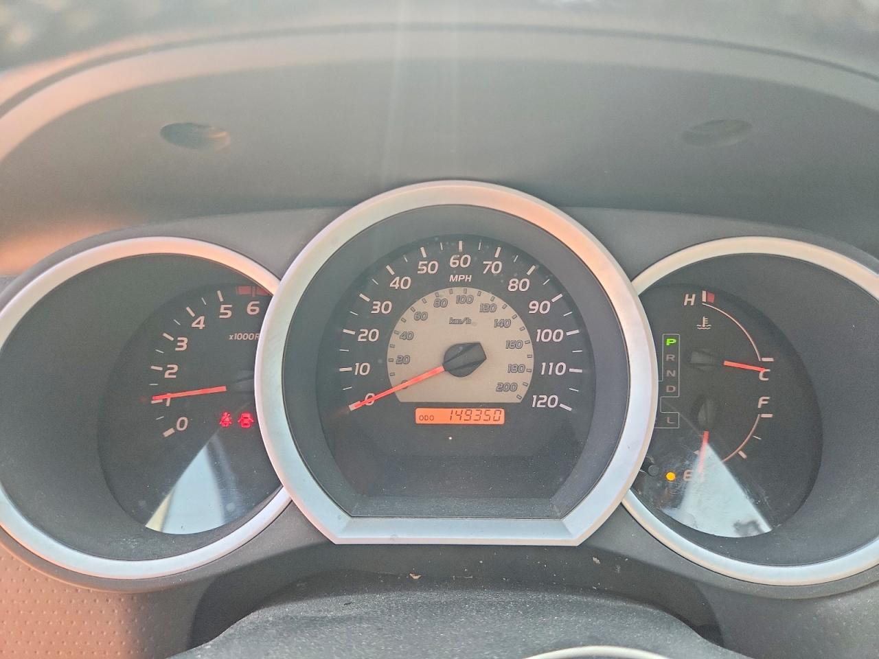2010 TOYOTA TACOMA