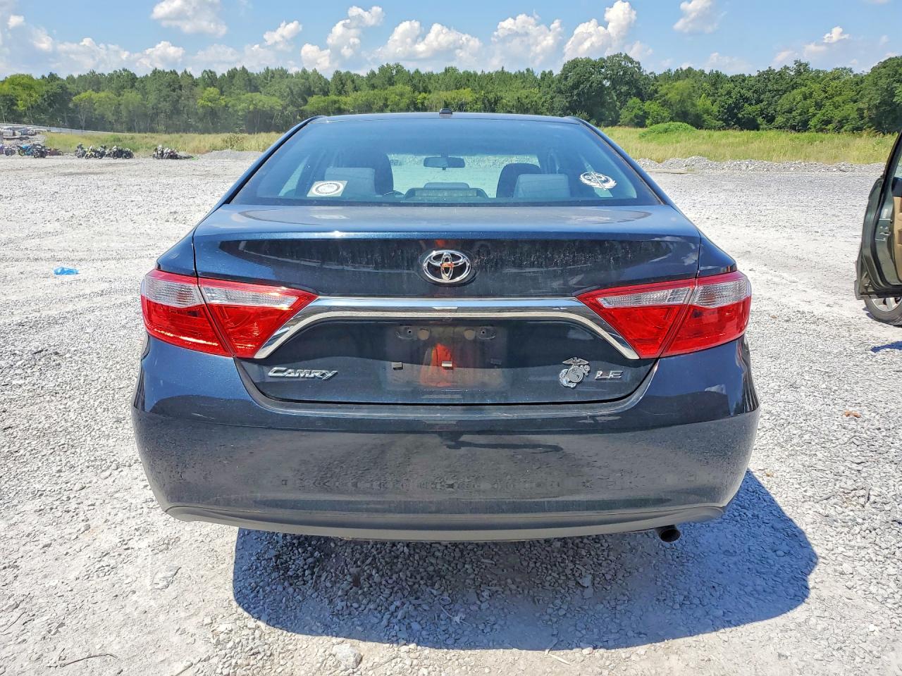 2016 TOYOTA CAMRY
