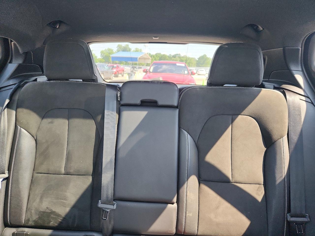 2020 VOLVO XC40