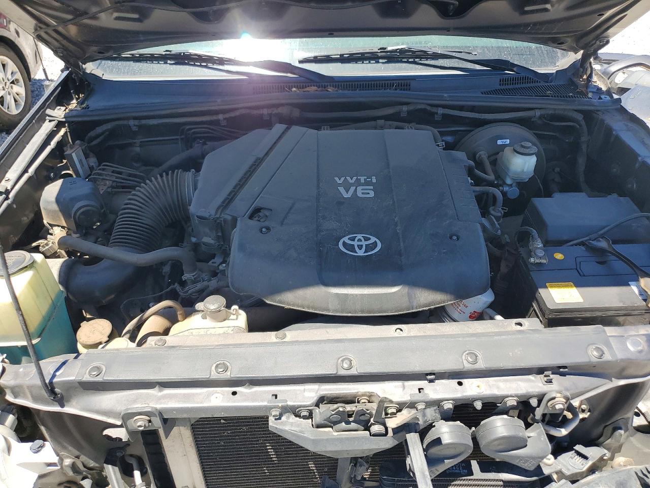 2013 TOYOTA TACOMA