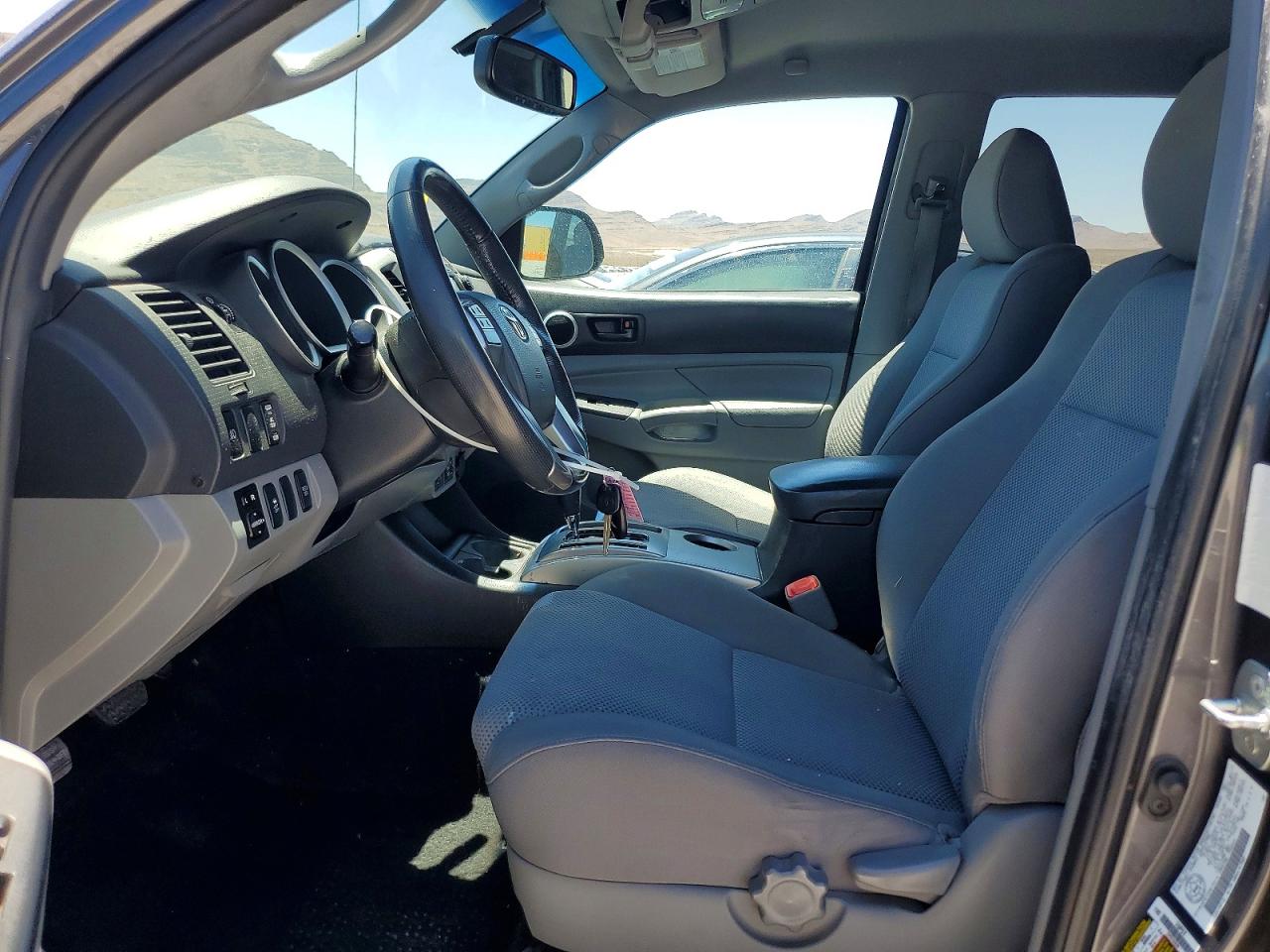 2013 TOYOTA TACOMA