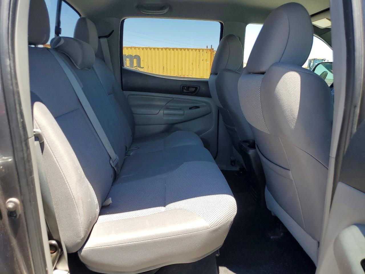 2013 TOYOTA TACOMA