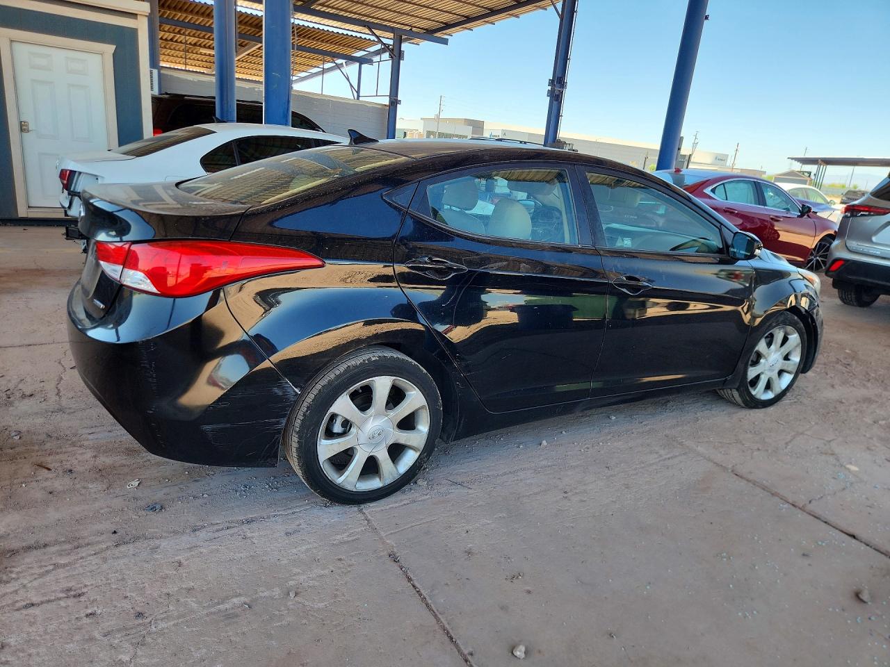 2011 HYUNDAI ELANTRA
