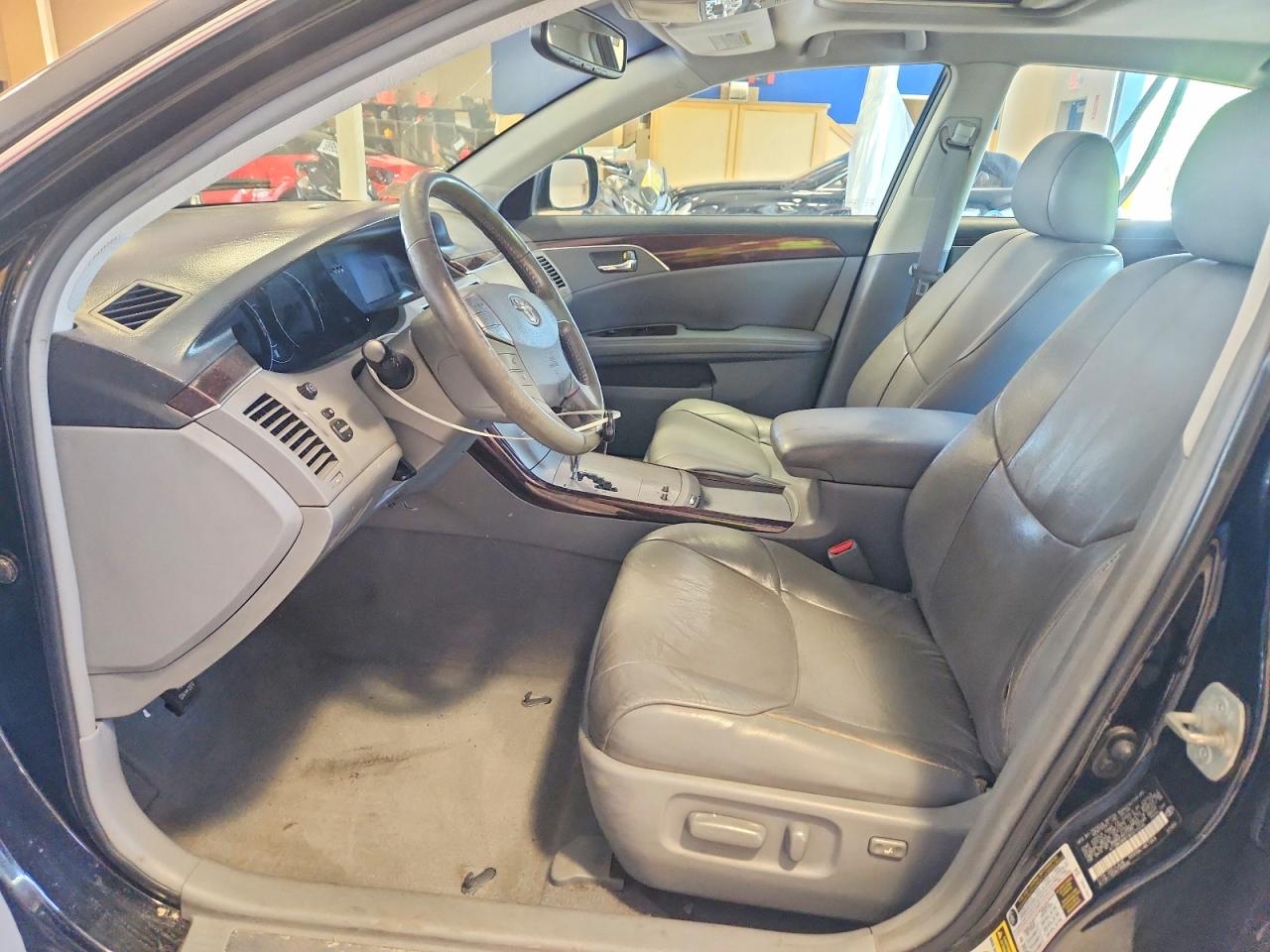 2008 TOYOTA AVALON