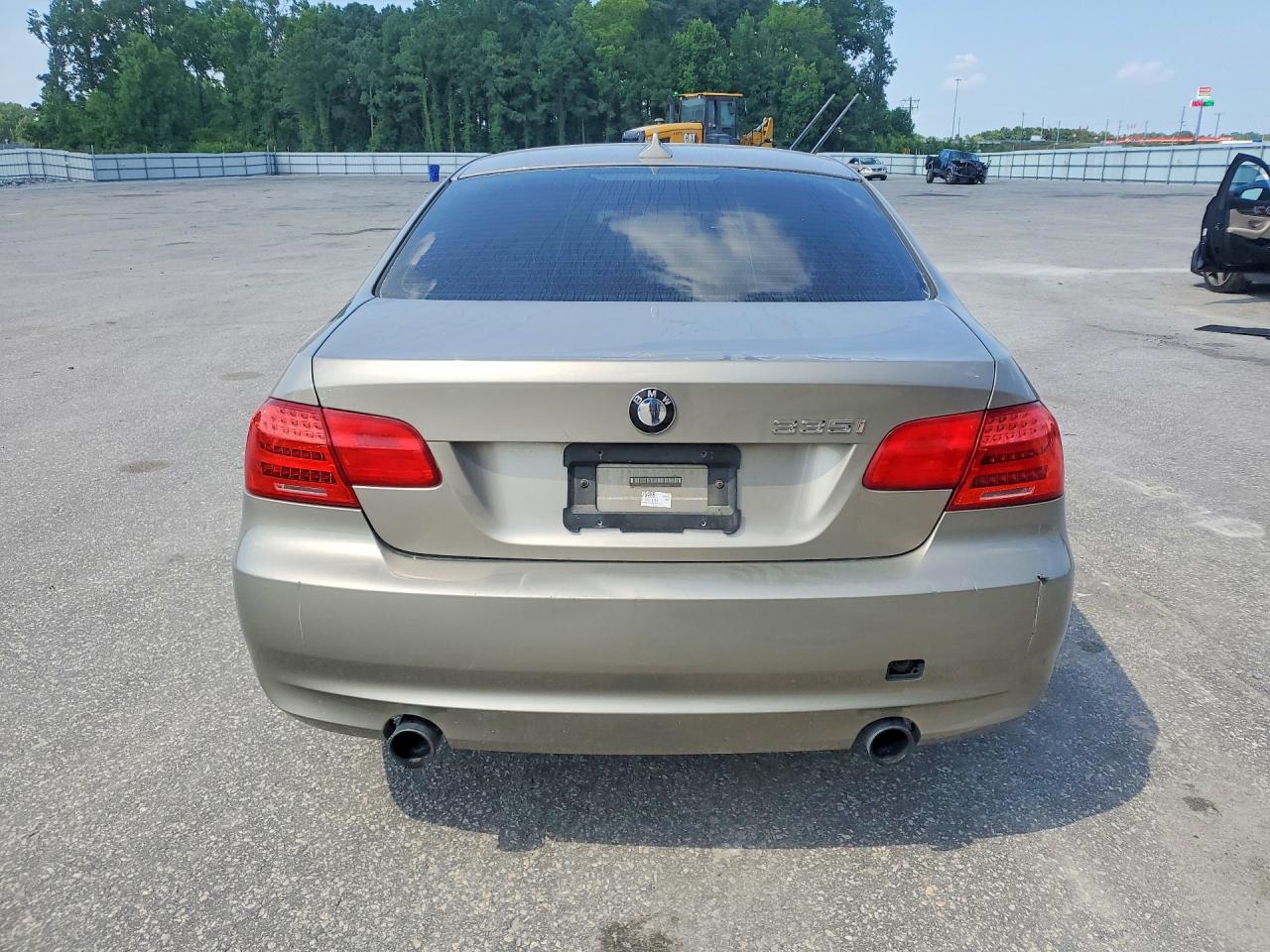 2011 BMW 3 SERIES